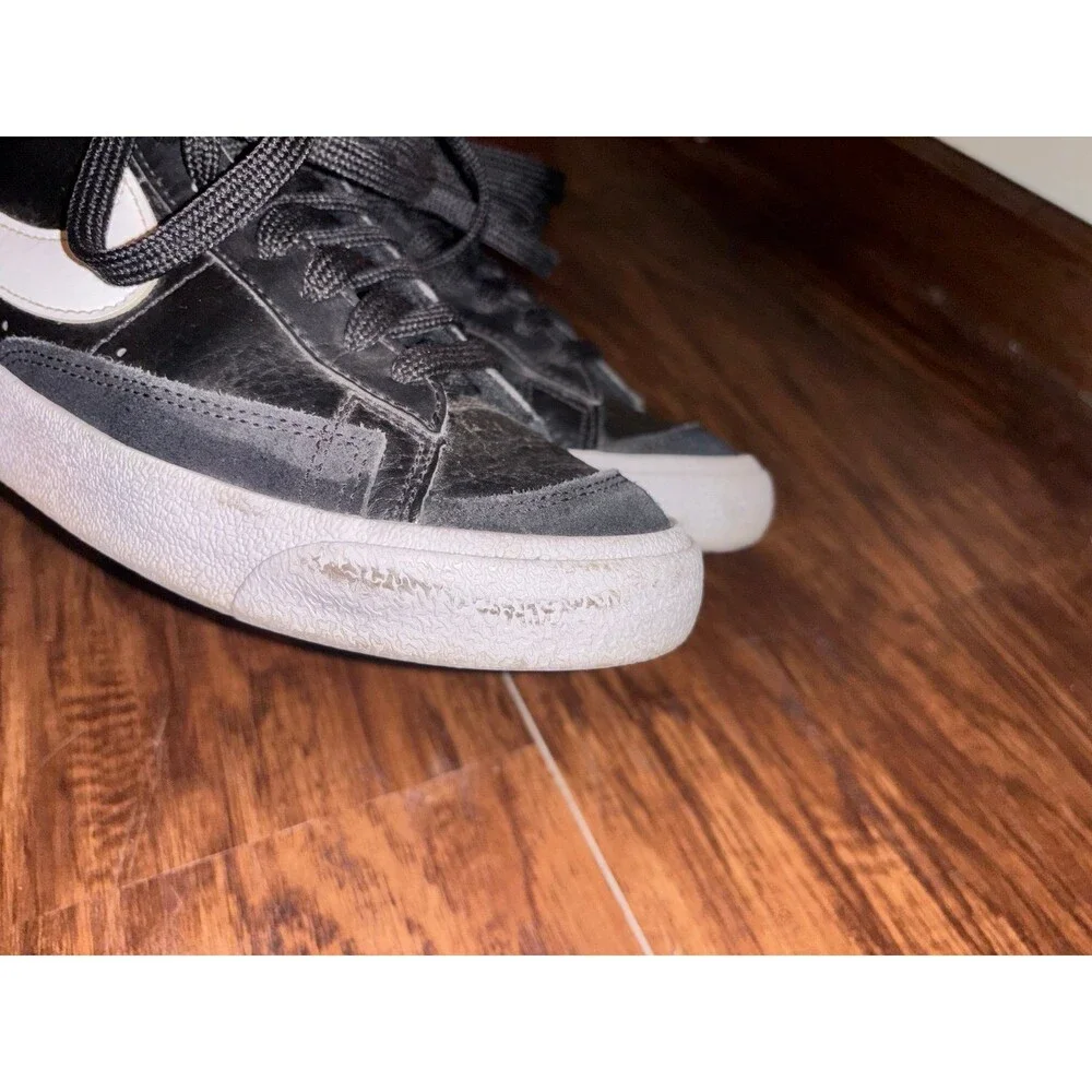 Nike Blazer Mid '77 Women’s High Top Sneakers